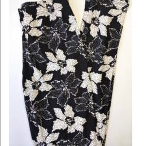 Kiss and Makeup Leggings Large by A&D NWT